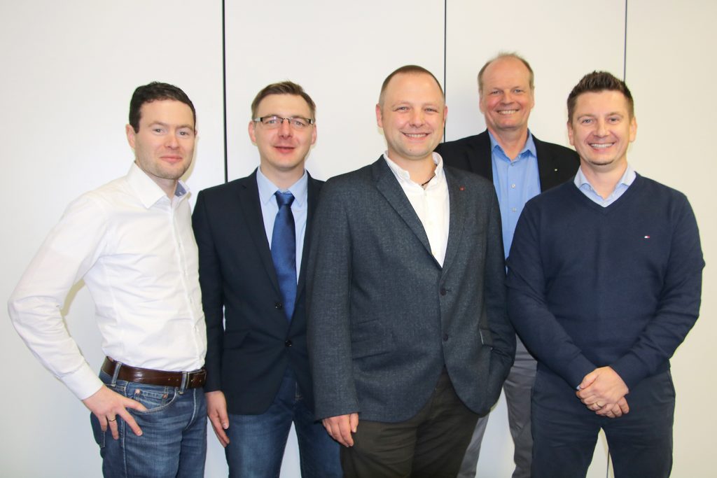 Prof. Dr. K. Behler mit Referenten (Foto: K. Schmidt / THM)